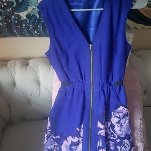 NWOT Guess Blue Floral Zip dress S, WITH POCKETS!